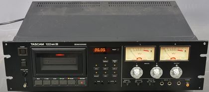 Tascam-122